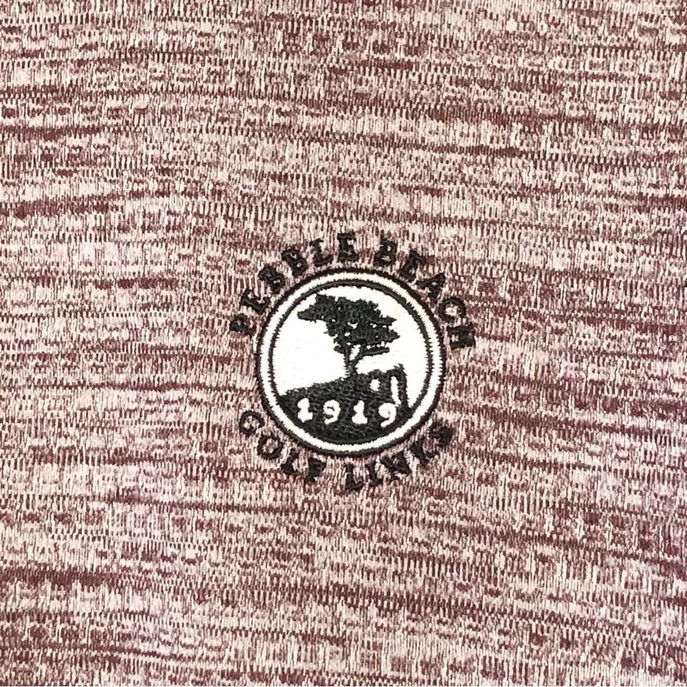 Nike features zip